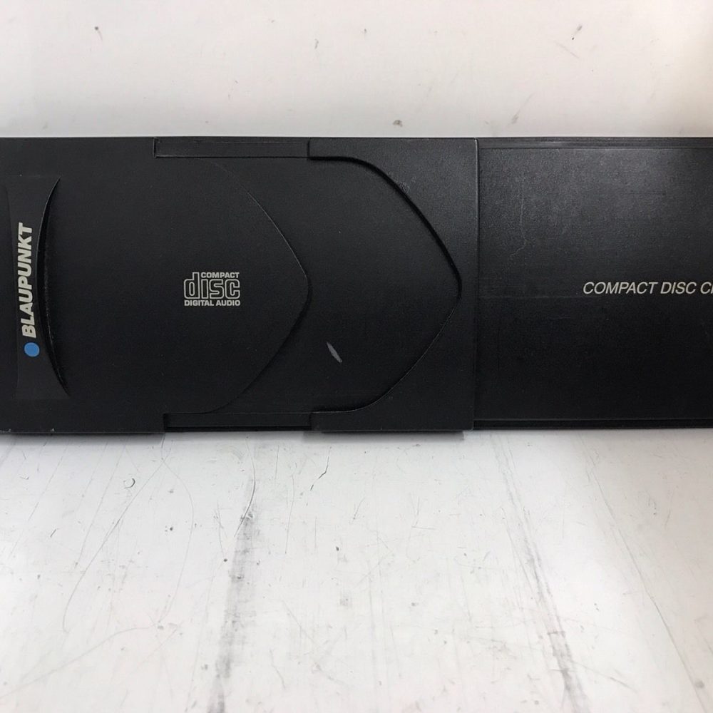 Blaupunkt Car Cd Multichanger 10 Disc Changer Cdc-A08  Front Trim + Sliding Door