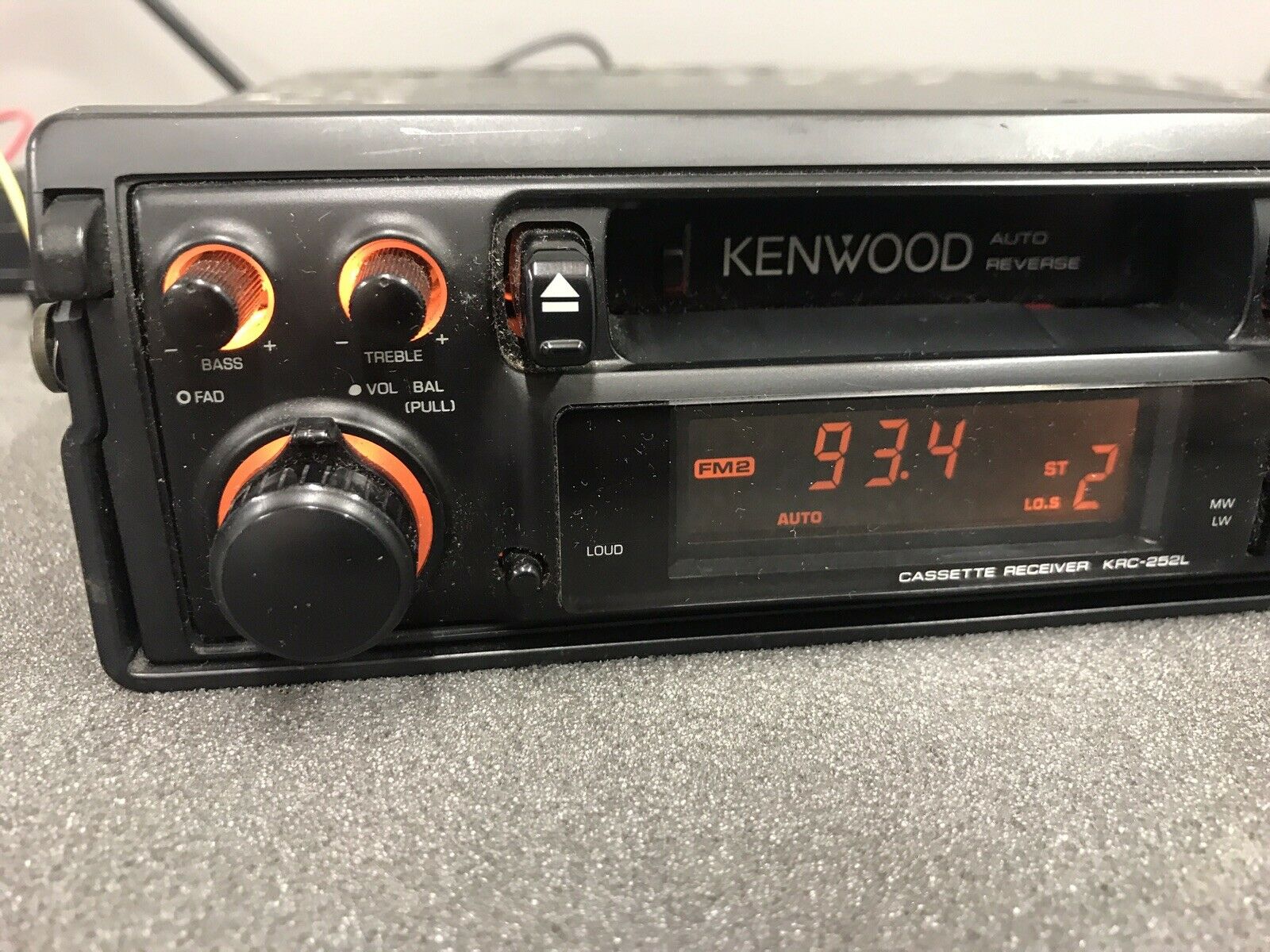 Kenwood 1990s Pull Out Old Classic Vintage Retro Radio Cassette Player Krc-252L