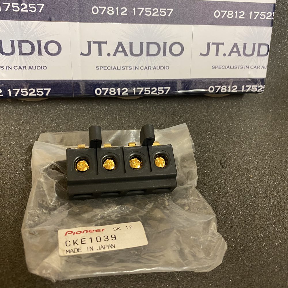 Pioneer New old stock car amplifier new block connector 4 version type Cke1039