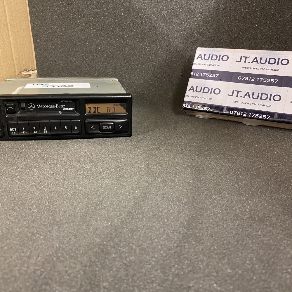 Mercedes Bose old car radio cassette player Cq-Lp2620z with code