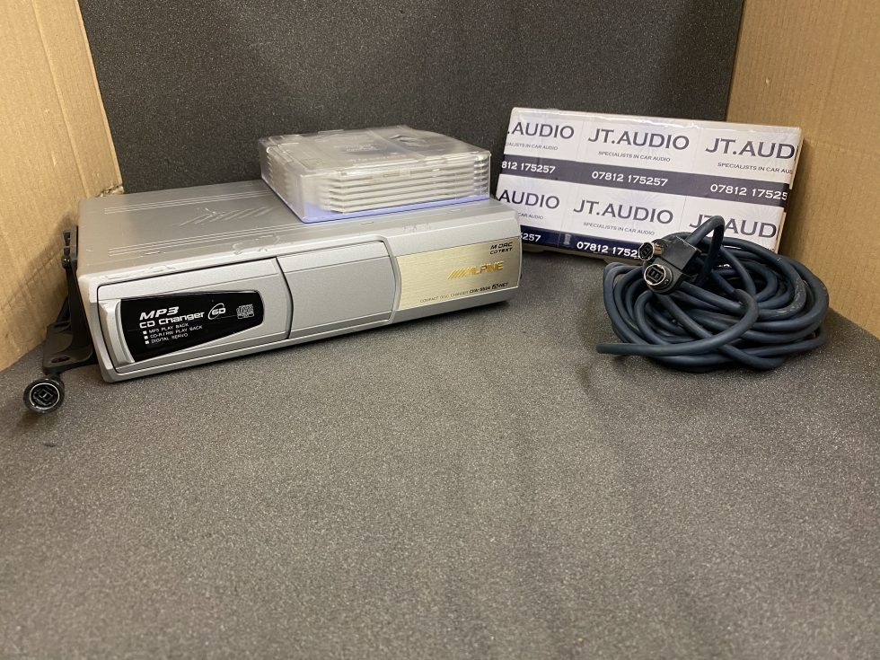 Alpine 6 Disc Add On Car Cd Changer Stacker Shuffler ChaS634