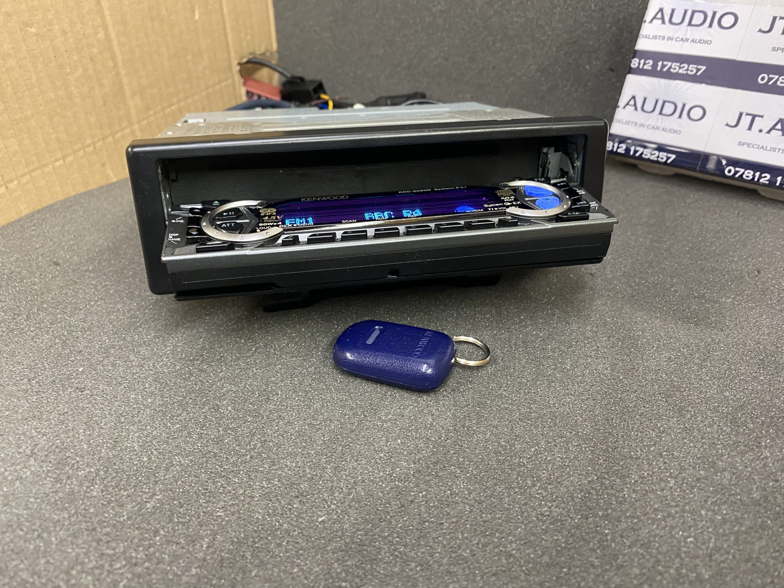 Kenwood Mask Car Radio Stereo Cd Player Kdc9090r rare rop end mask