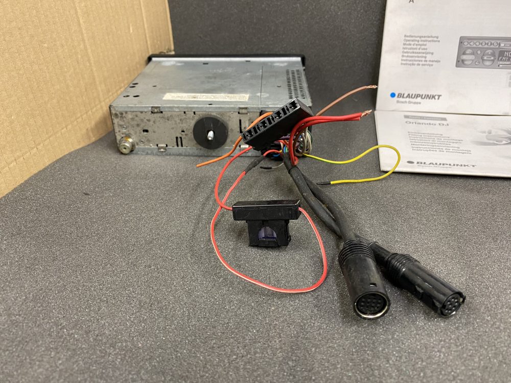 Blaupunkt Orlando Dj old car radio cassette player With changer Control - Image 5