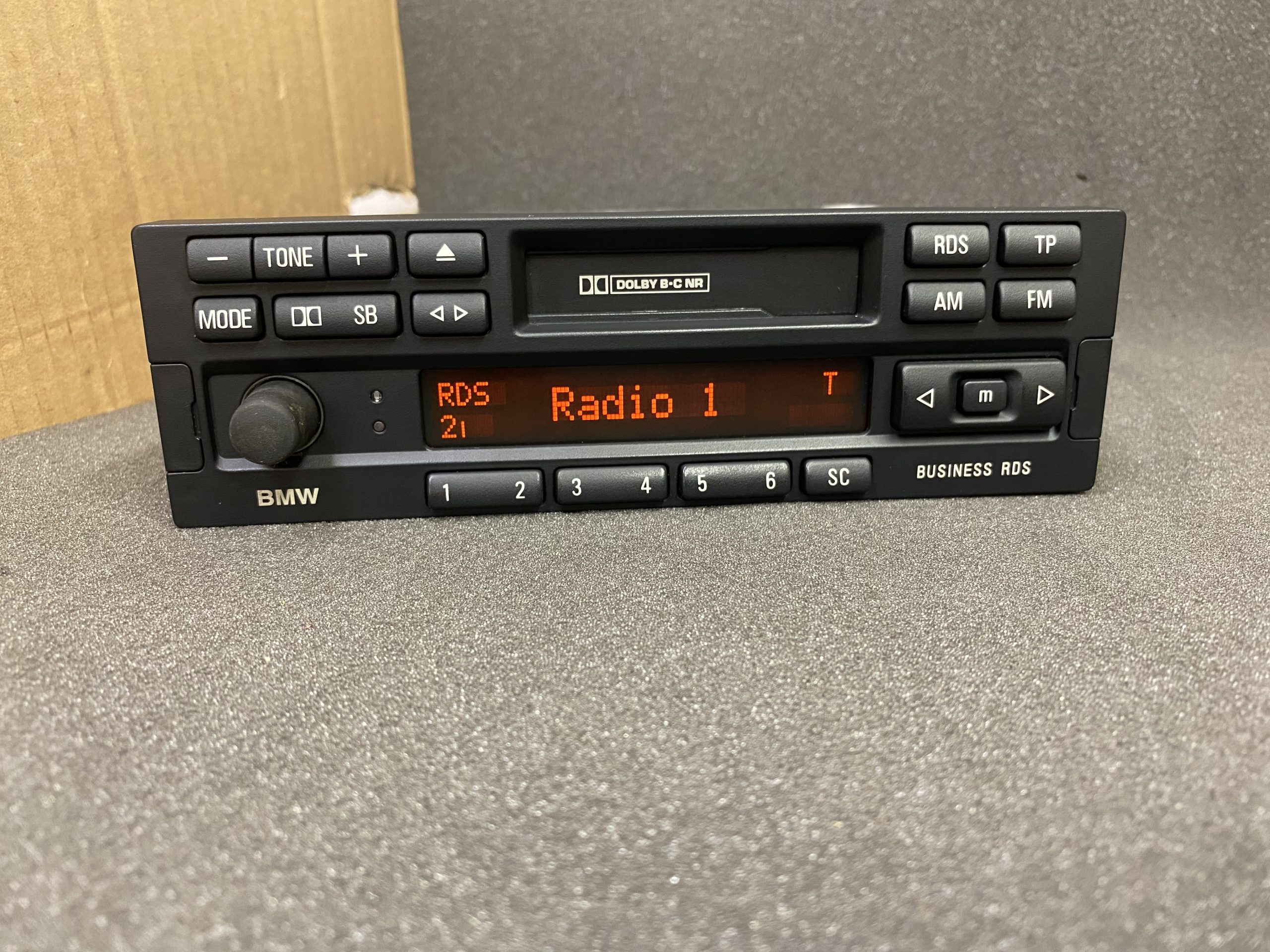 As Ir a caminar Agarrar bmw e30 radio cassette Costa Adelaida Reafirmar