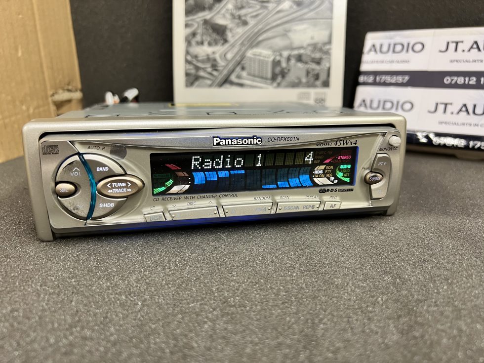 Panasonic Classic Retro Car Radio Stereo CD player CqDfx501n JT Audio