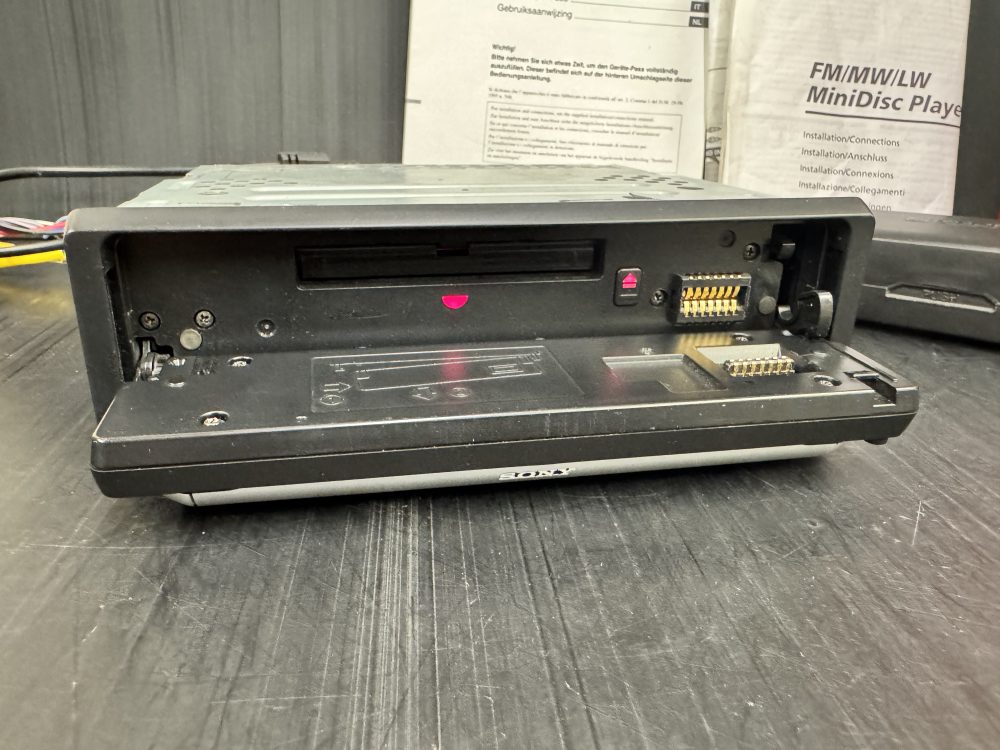 Sony Mdx-F5800 Car Radio Stereo Mdlp Mini-Disc Player boxed - Image 4