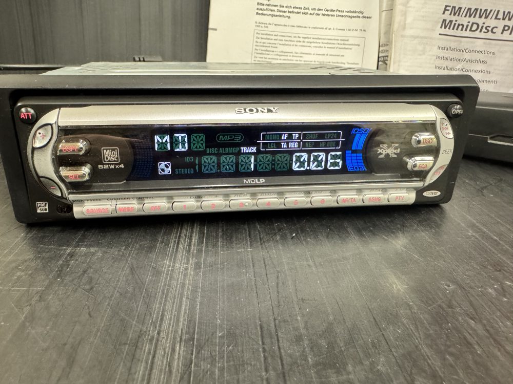 Sony Mdx-F5800 Car Radio Stereo Mdlp Mini-Disc Player boxed - Image 5