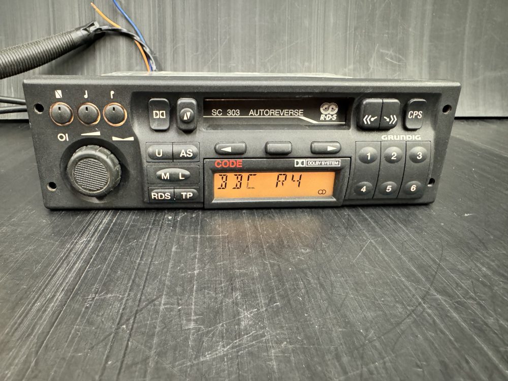 Vauxhall Sc303 old radio cassette with code