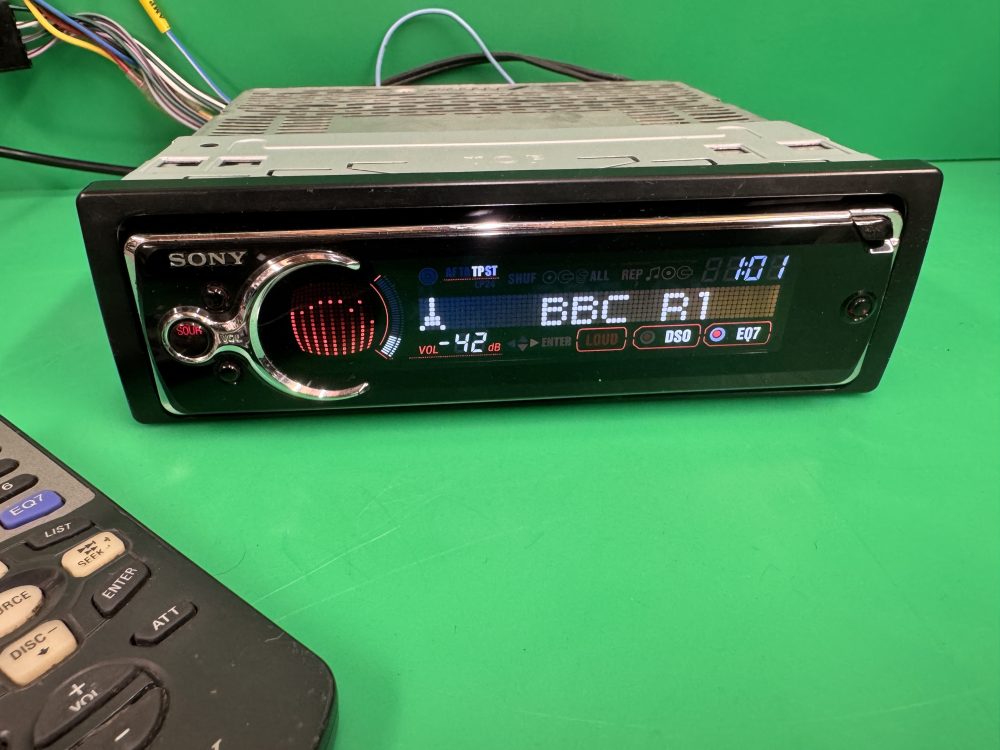 Sony Cdx-Ca900 Xplod Car Radio Top spec Rare model - Image 3