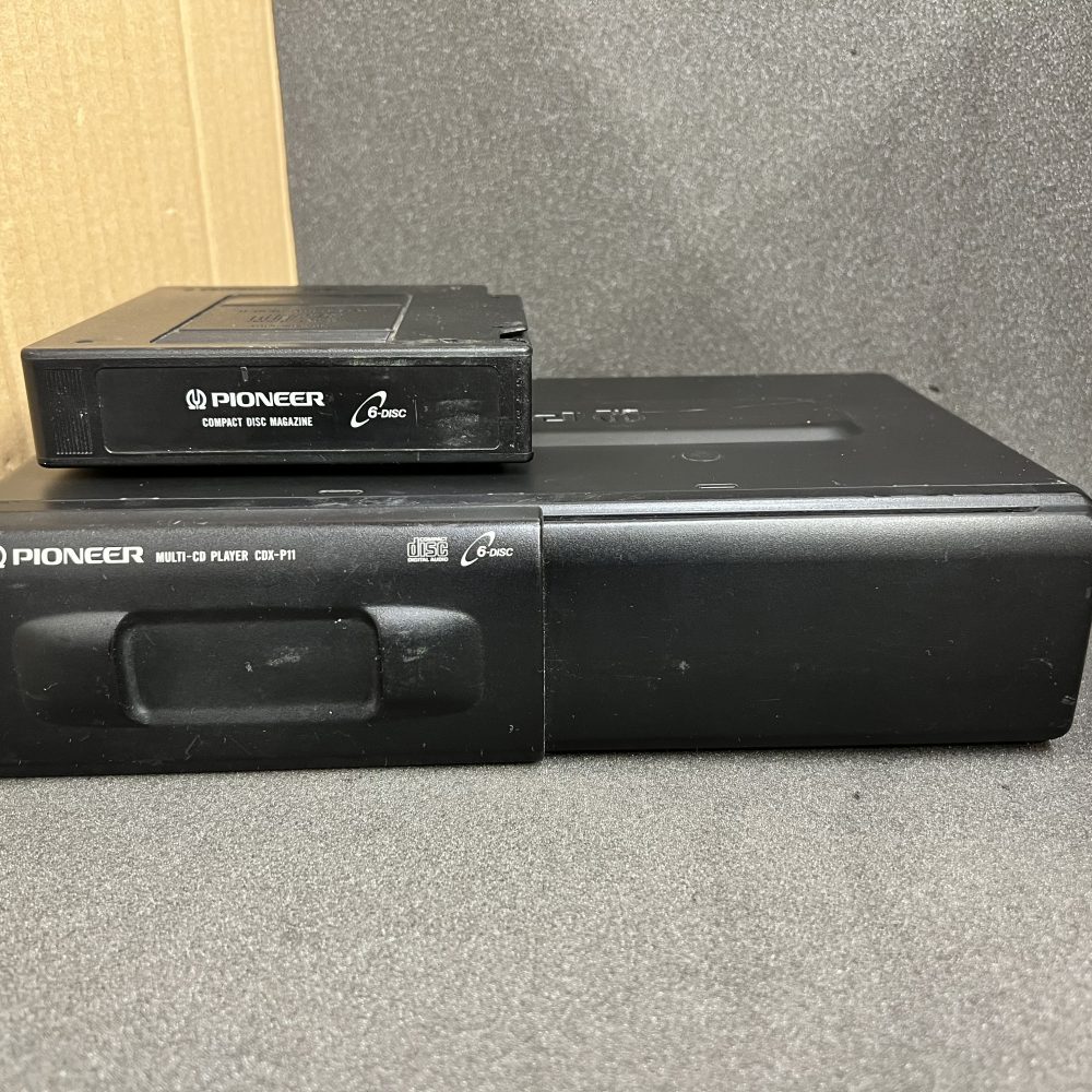 Pioneer Cdx-P11 old school 6 disc Cd changer