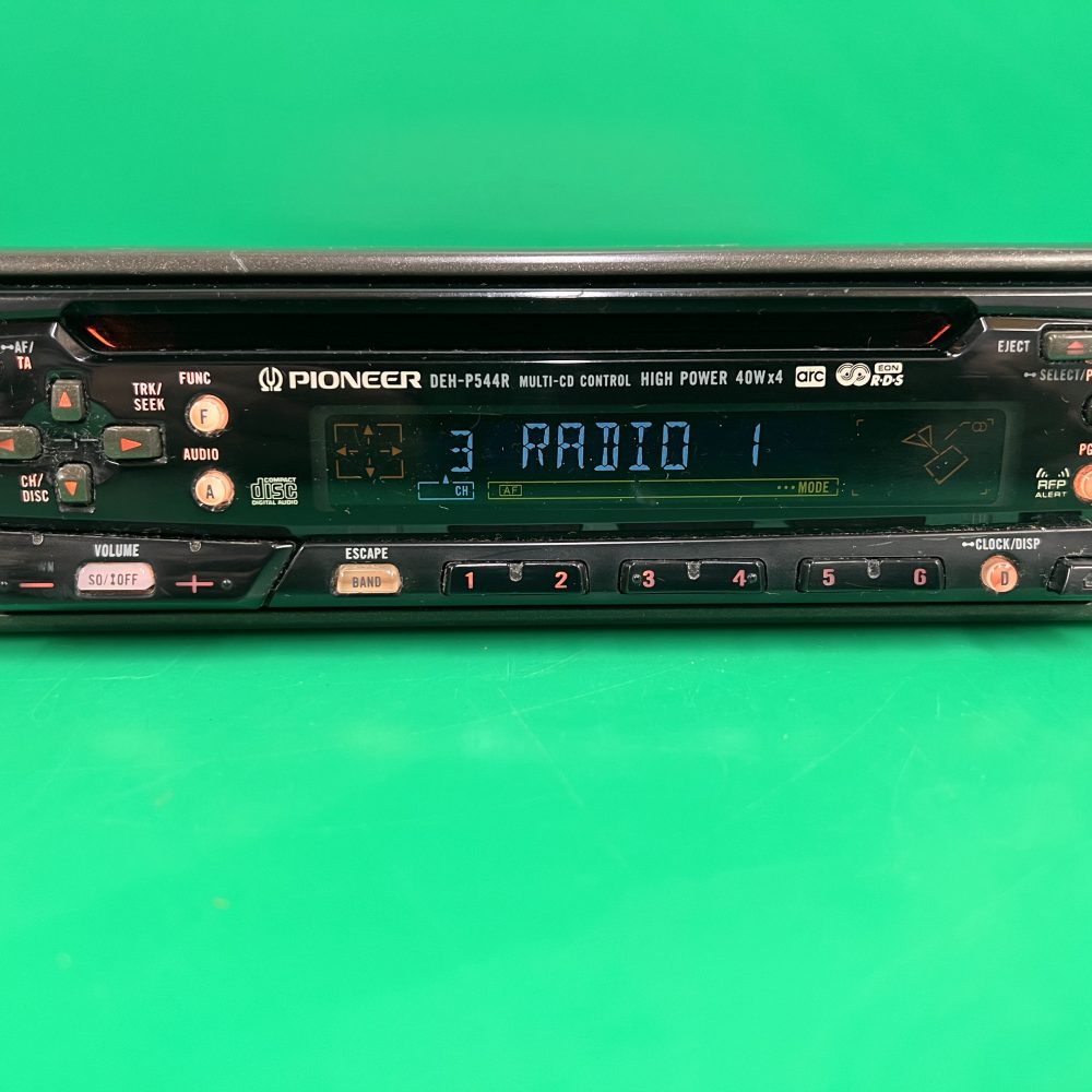 Pioneer Deh-P544r old Classic radio CD player