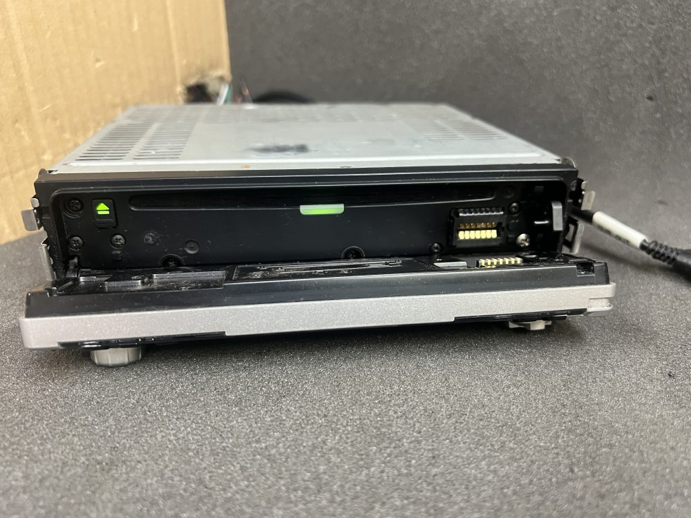 Sony Cdx-Ca750  retro CD player Rare Model - Image 3