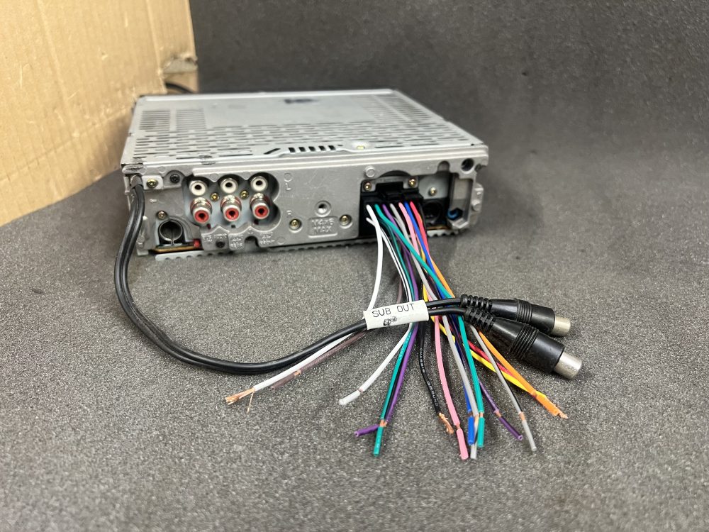 Sony Cdx-Ca750  retro CD player Rare Model - Image 5