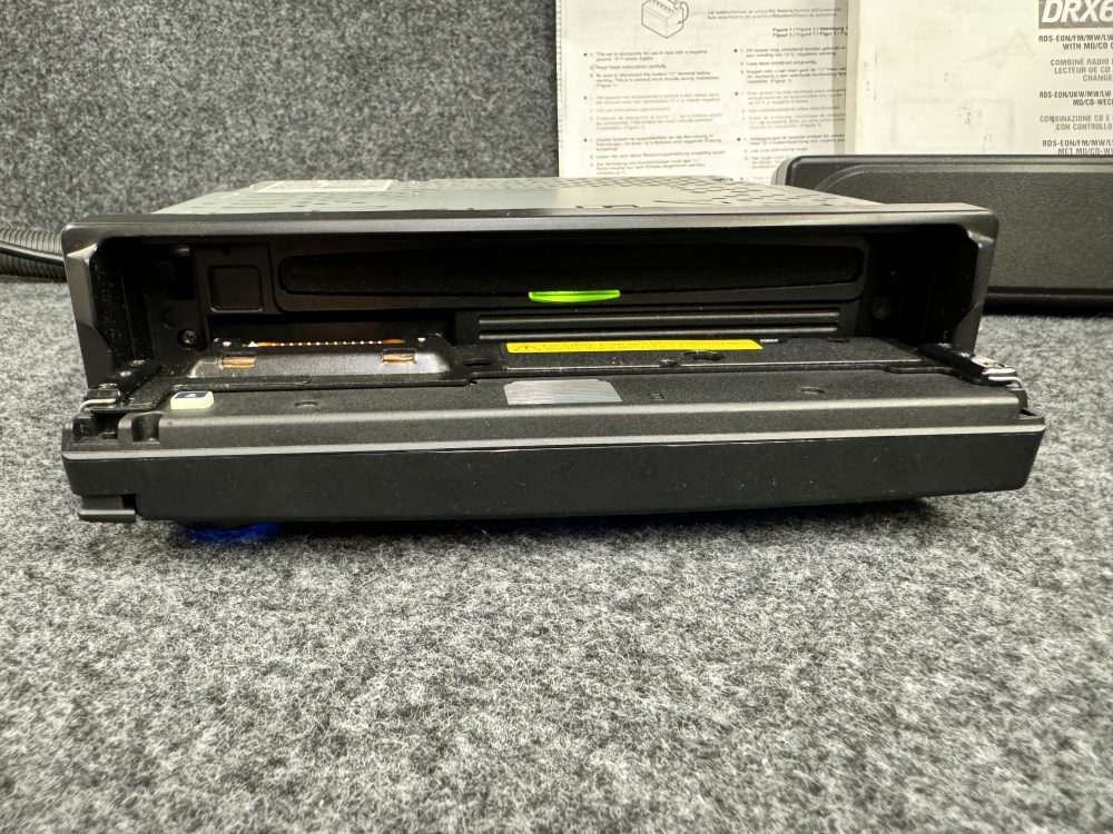 Clarion Drx6575rz high spec CD player rare model - Image 4