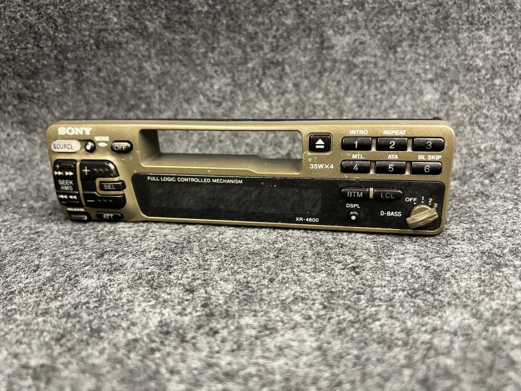 thumbnail image 2 of Sony Car Stereo Front Face Panel Case - Replacement Cabinet For CDX, MEX, XR, DSX Models (Large, UK Stock) 2 of 6