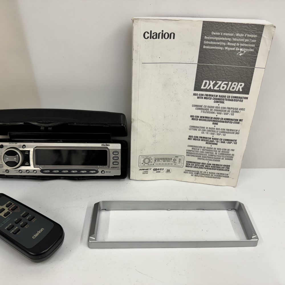 Clarion Dxz618r car Stereo Cd Face Front Panel, trim and remote