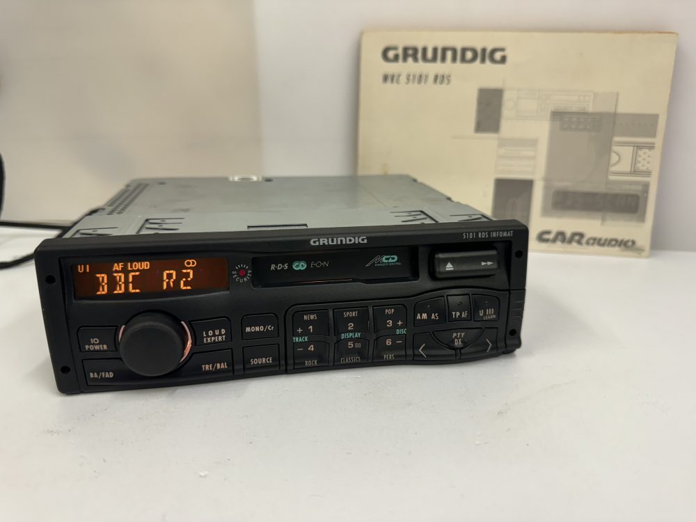 Grundig 5101 Rds Infomat car radio cassette player With changer Control