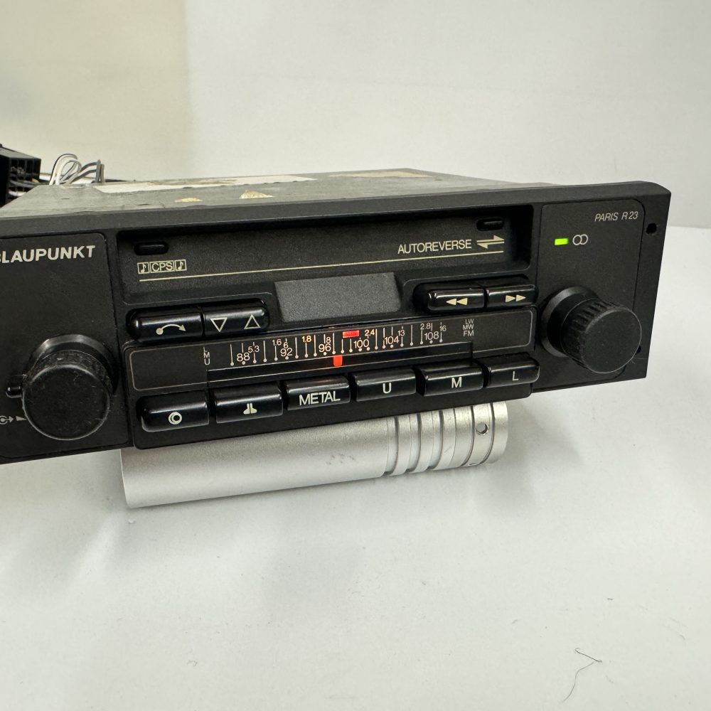 Blaupunkt Paris R23 old car radio cassette player