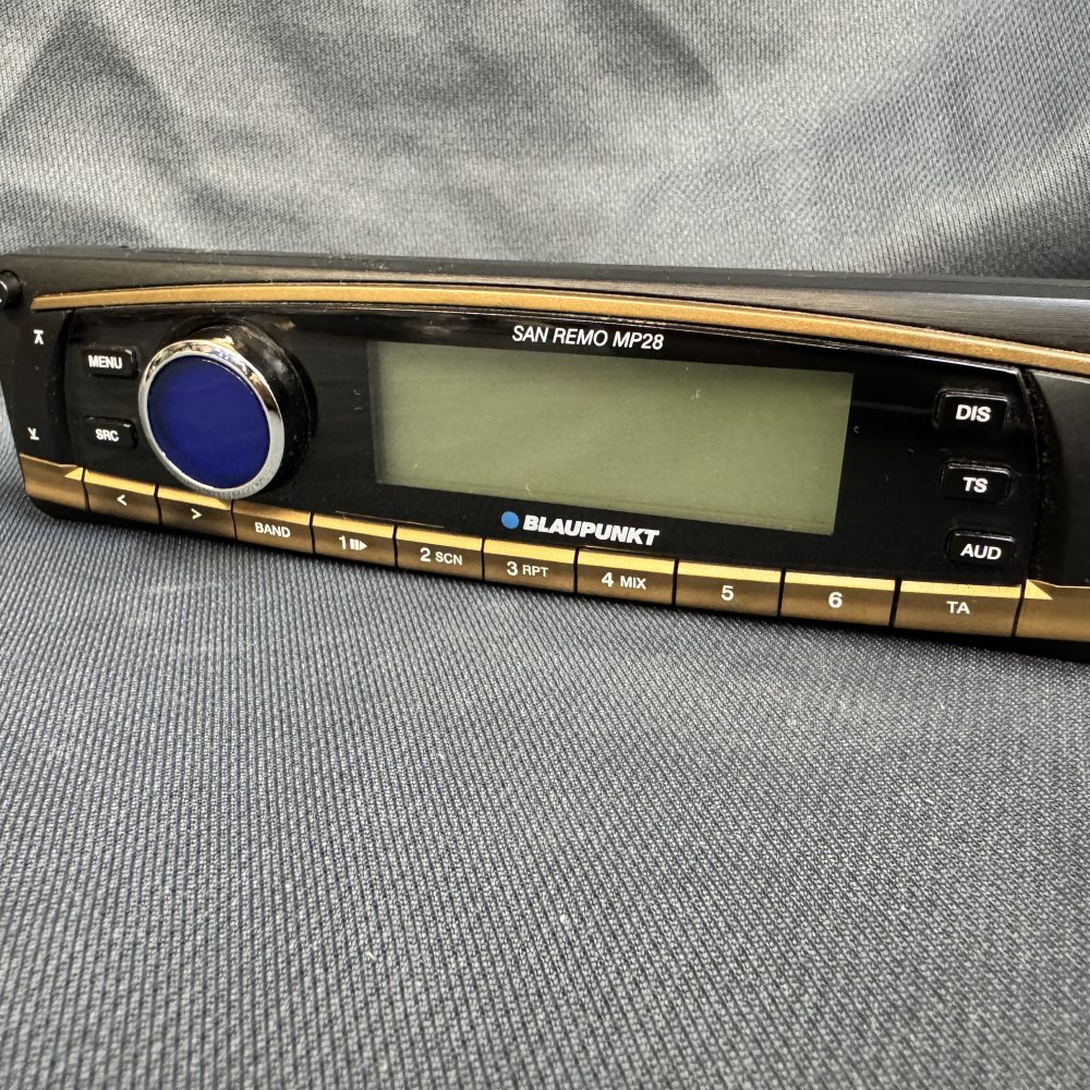 Blaupunkt San Remo Mp28 car radio front panel only