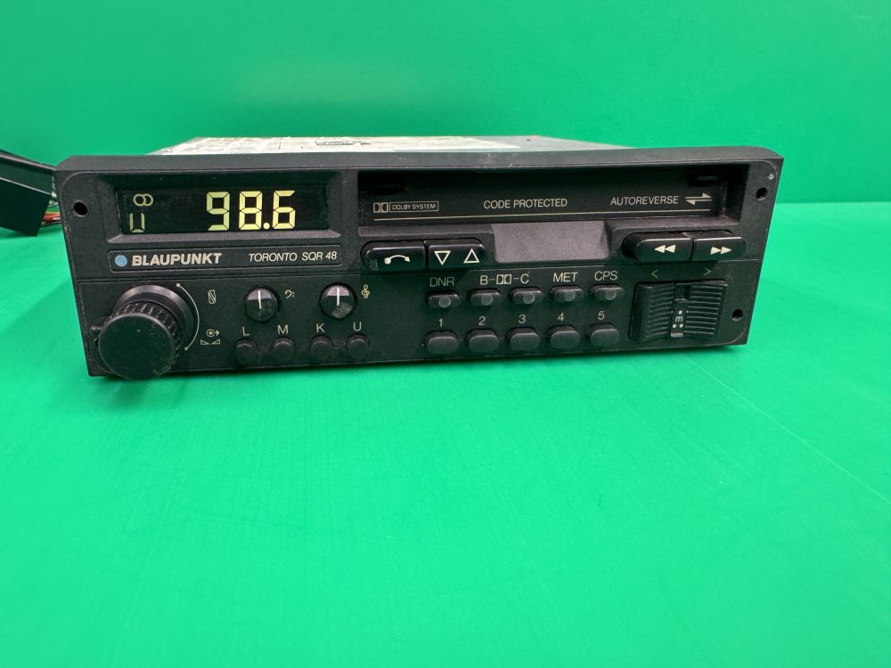 Blaupunkt Toronto SQR 48 old car radio cassette player