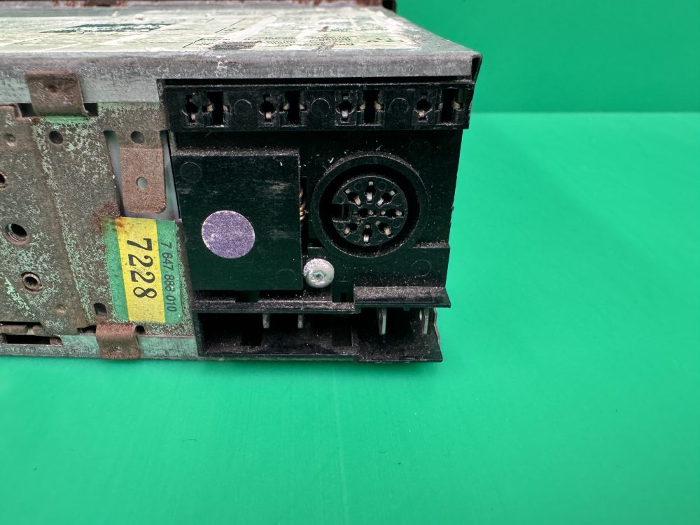 Blaupunkt Toronto SQR 48 old car radio cassette player - Image 5