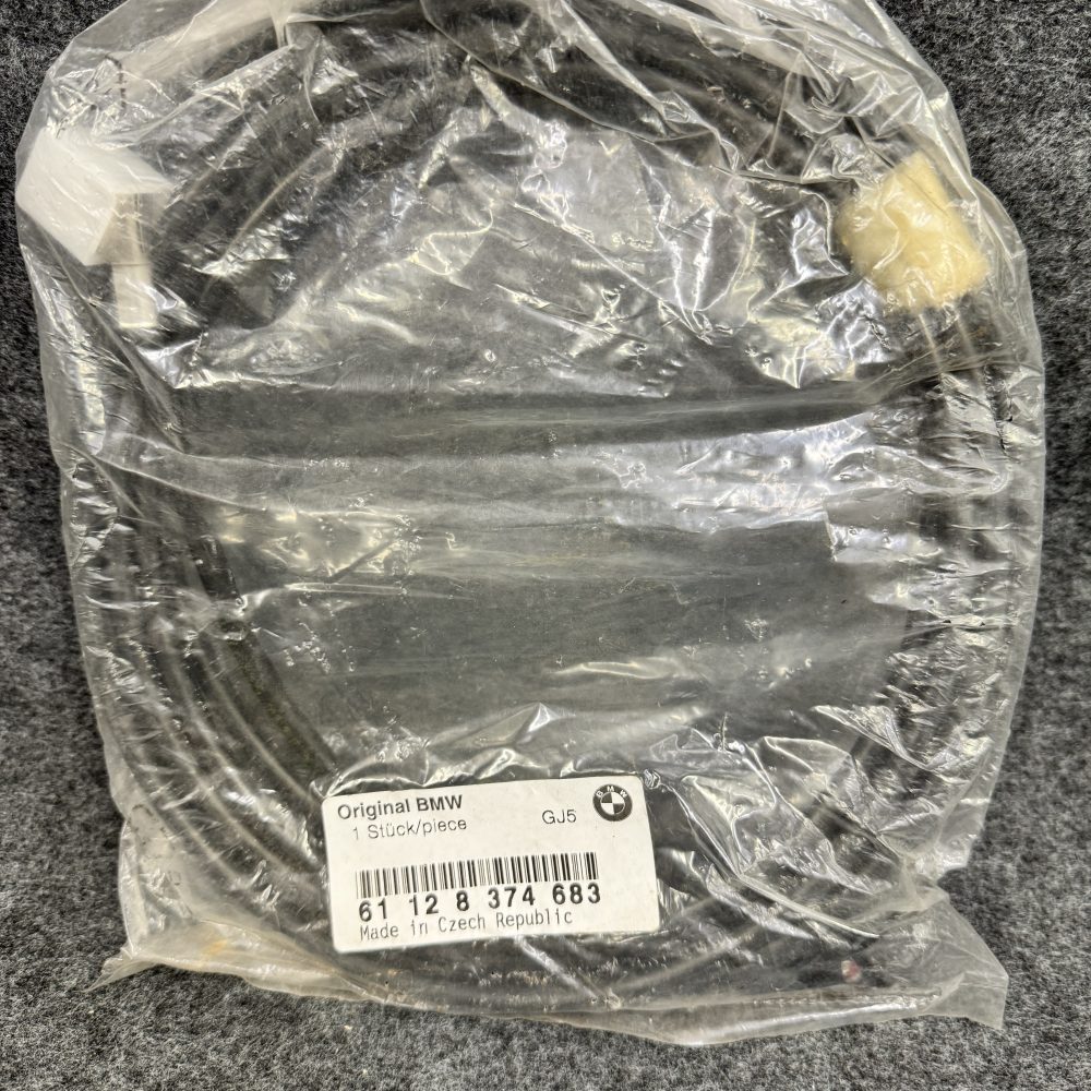 Bmw 5 metre original cd changer lead 61 12 8 374 683