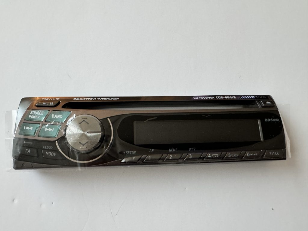 Alpine Cde-9841r Cd Car Radio Stereo Face Only New - JT Audio