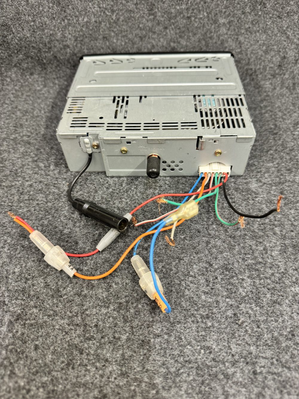 Pioneer Keh-1900 old car radio cassette player - Image 3