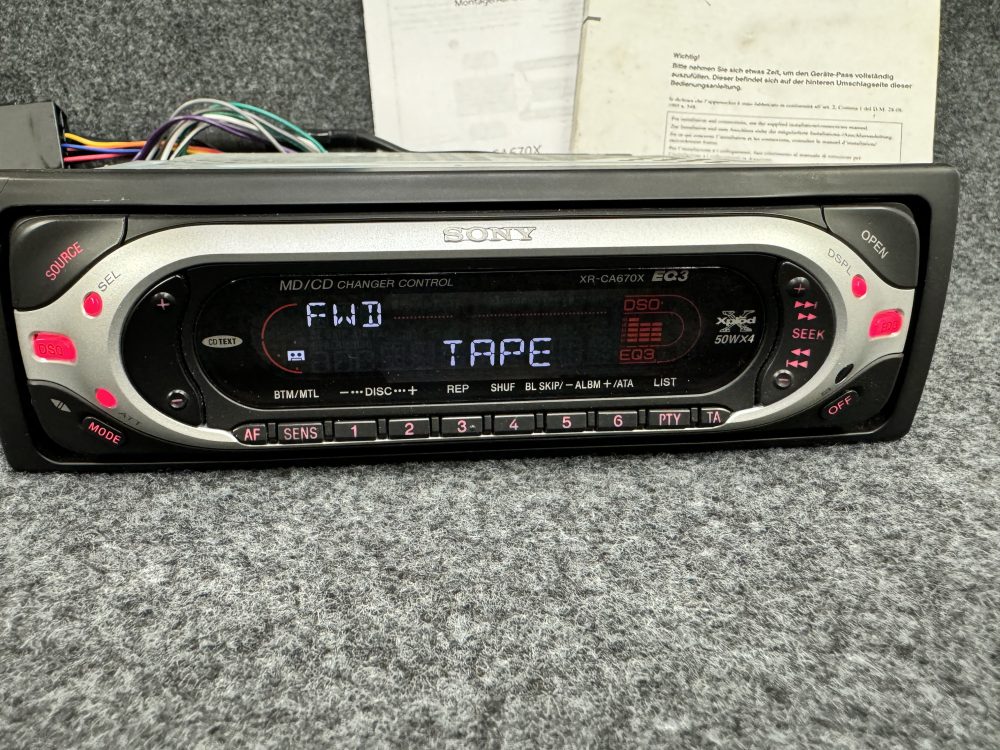 Sony Car Radio Cassette Player Cd Changer Control model Xr-Ca670x - Image 4