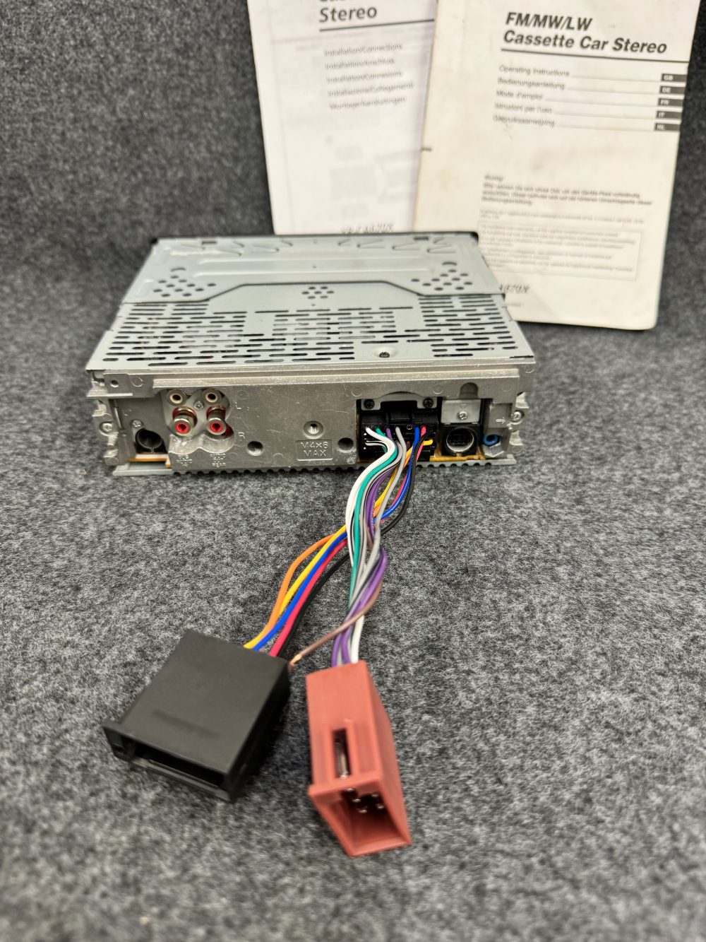Sony Car Radio Cassette Player Cd Changer Control model Xr-Ca670x - Image 5
