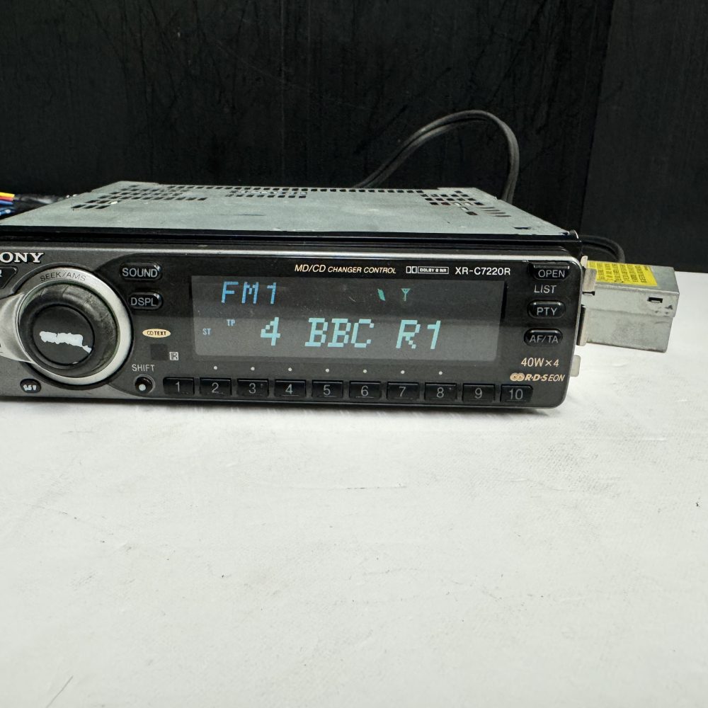 Sony Car Radio Cassette Player with Cd Changer Control Xr-C7220r