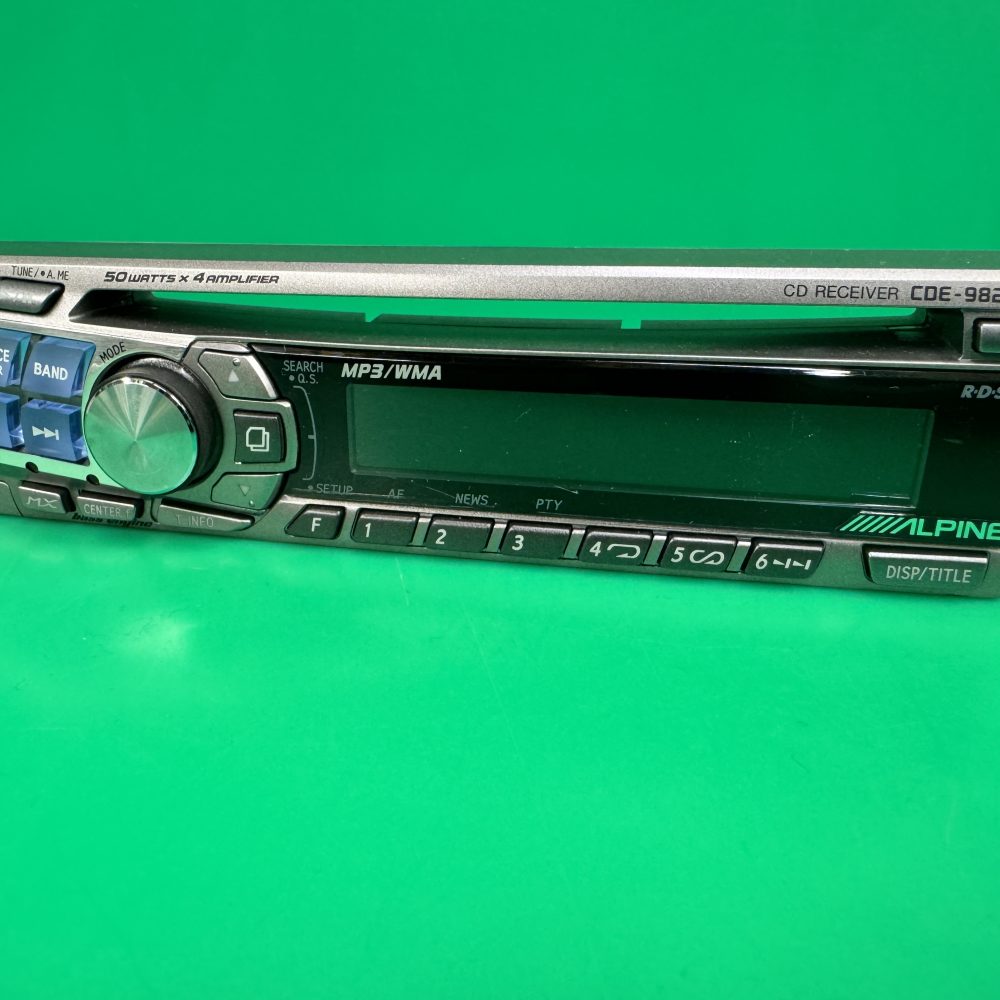 Alpine Cde-9828rb  Cd Car Radio Stereo Face Only