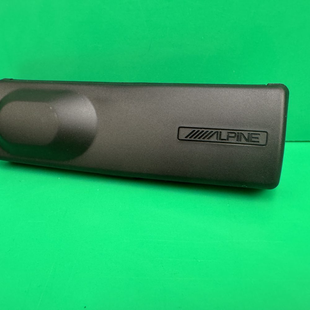 Genuine Alpine car radio stereo cd player face case cabinet new