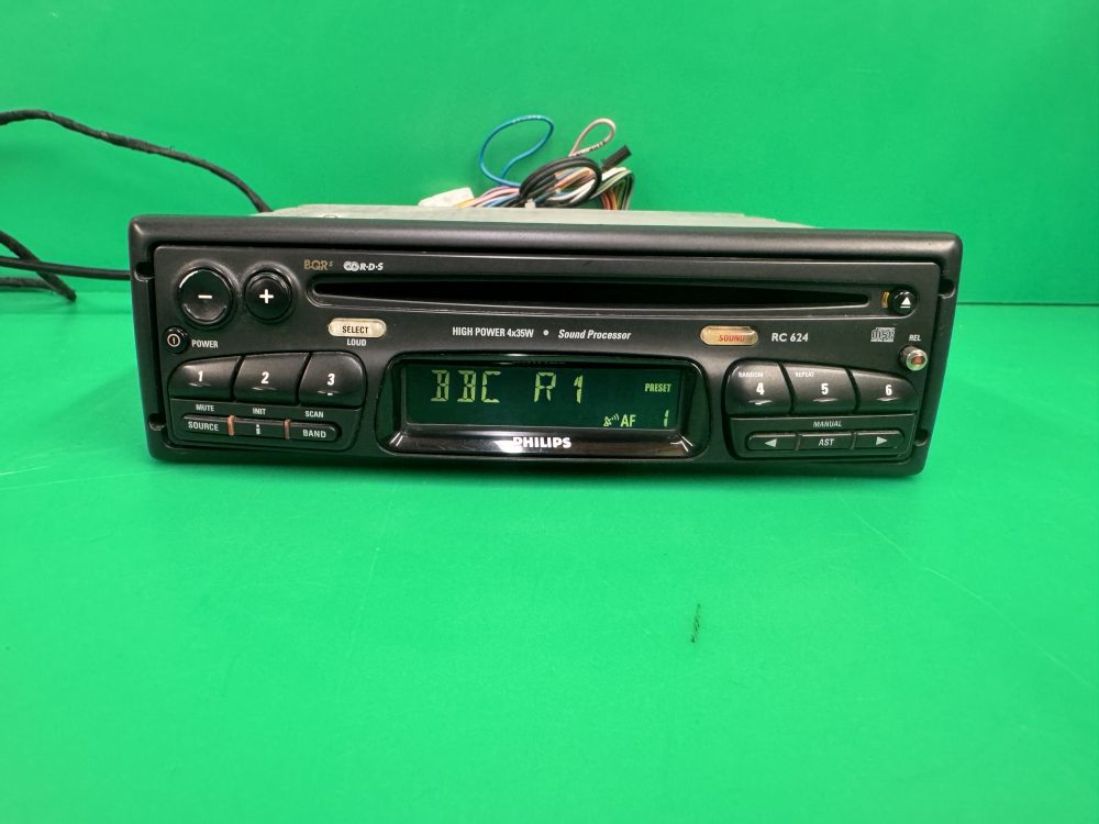 Old Philips Car Radio Stereo Cd Player Model Rc624