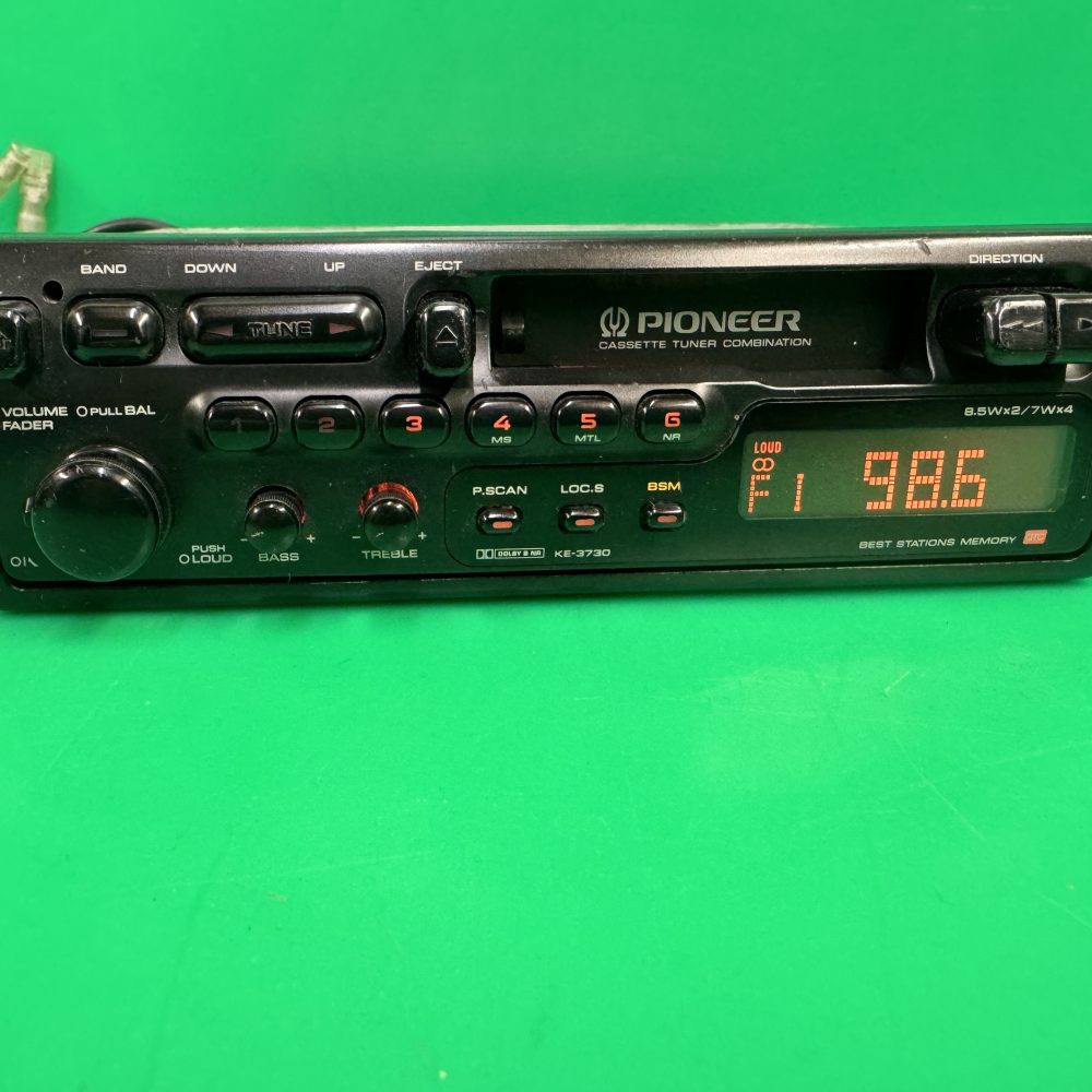 Pioneer Ke-3730 old car radio cassette player Pull out type