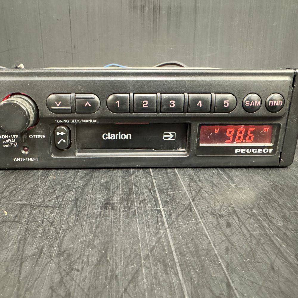 Old Classic Peugeot 205 Clarion Pu-9492a Car Radio Cassette Player With Code