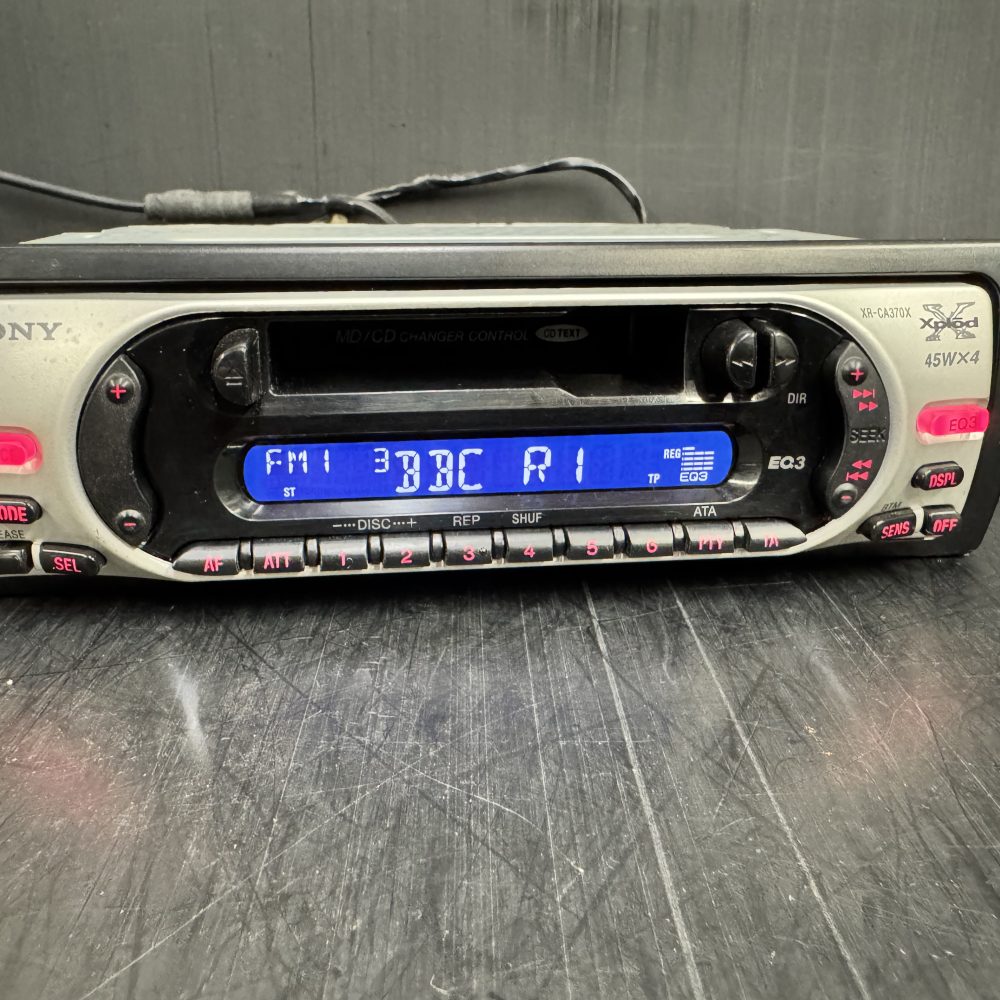 Sony Car Radio Cassette Player Cd Changer Control model Xr-Ca370x
