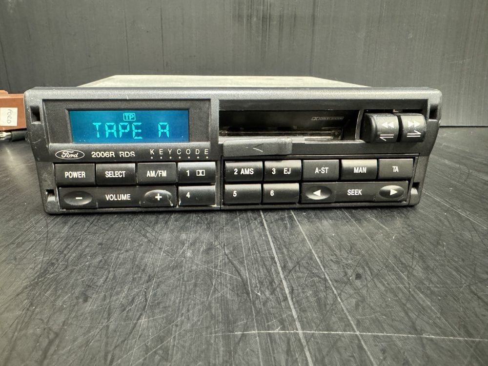 Ford 2006r Rds Mondeo etc car Radio Cassette with code - Image 3