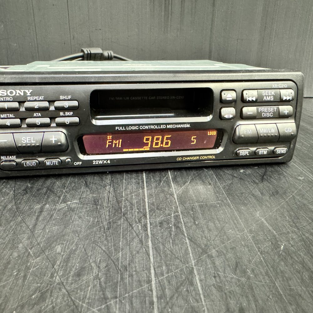 Sony Xr-C210 Car Radio Stereo cassette player with Cd changer control