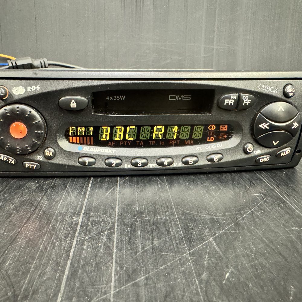 Blaupunkt St.Louis DJ old car radio cassette player with changer control