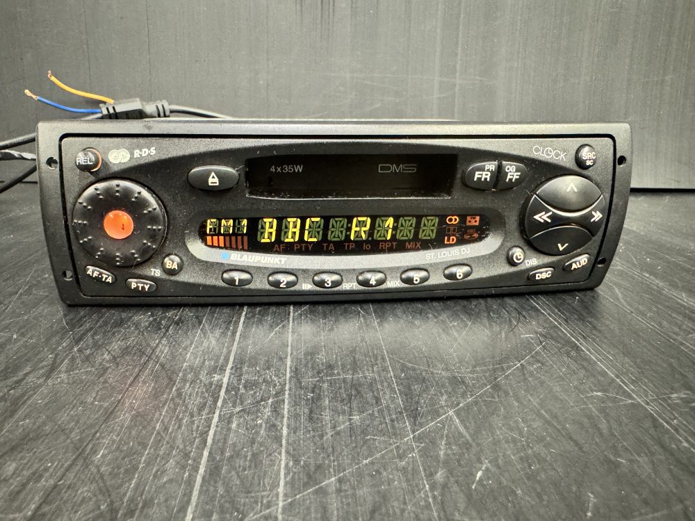 Blaupunkt St.Louis DJ old car radio cassette player with changer control