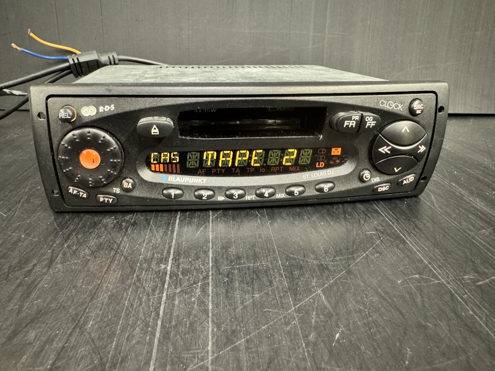 Blaupunkt St.Louis DJ old car radio cassette player with changer control - Image 3