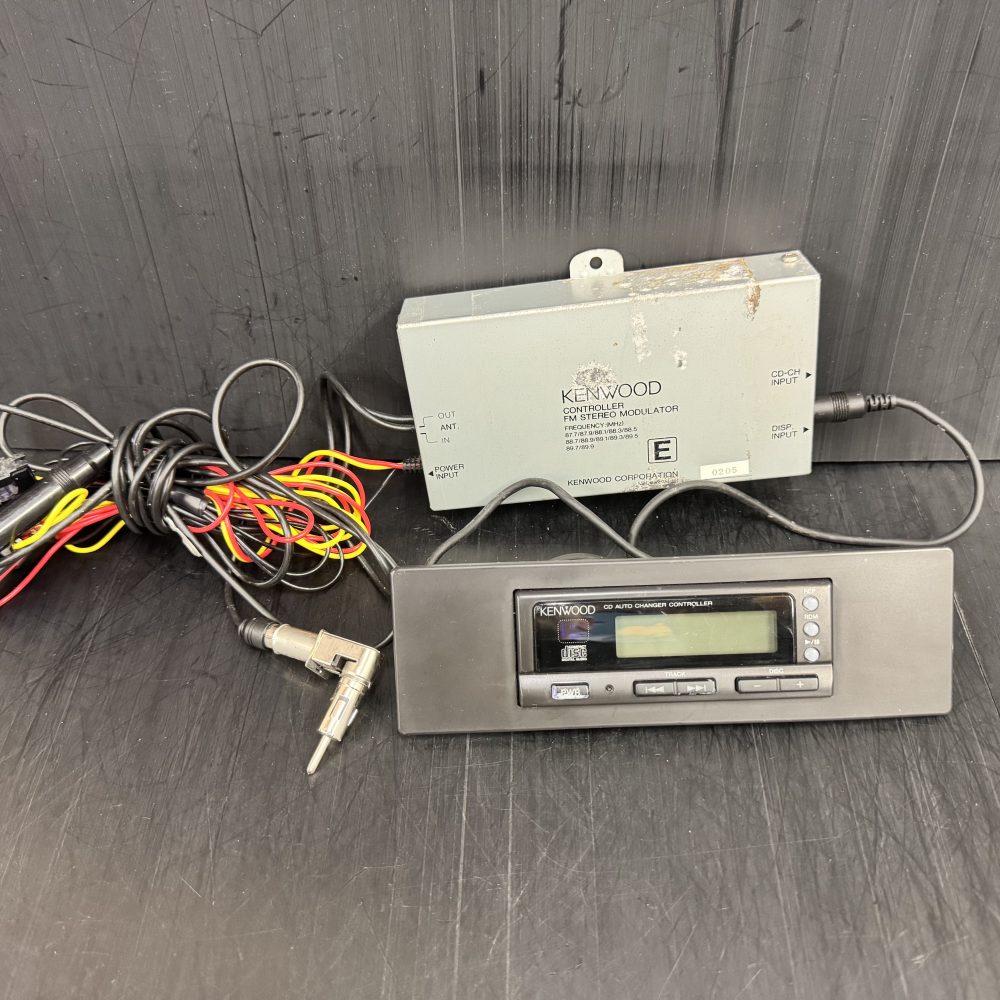 Kenwood radio RF modulator interface with Rare Din facia trim