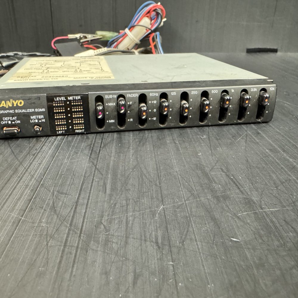 Sanyo graphic equaliser 7 band old school