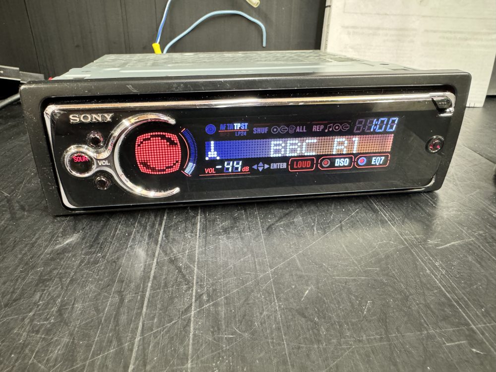 Sony Cdx-Ca900 Xplod Car Radio Top spec Rare model - Image 3