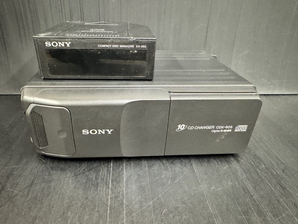 Sony Car Radio Stereo 10 Disc Plug In Cd Changer Model Cdx-605