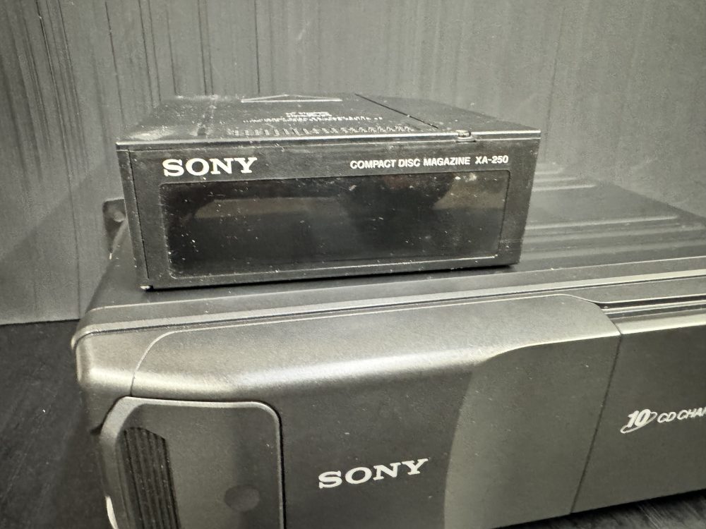 Sony Car Radio Stereo 10 Disc Plug In Cd Changer Model Cdx-605 - Image 4