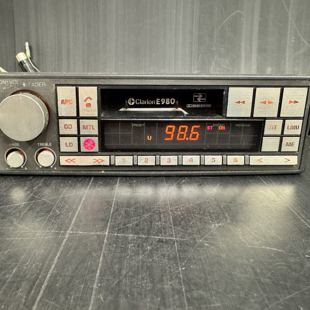 Clarion E980 Old Classic Vintage Radio Cassette Player High end model