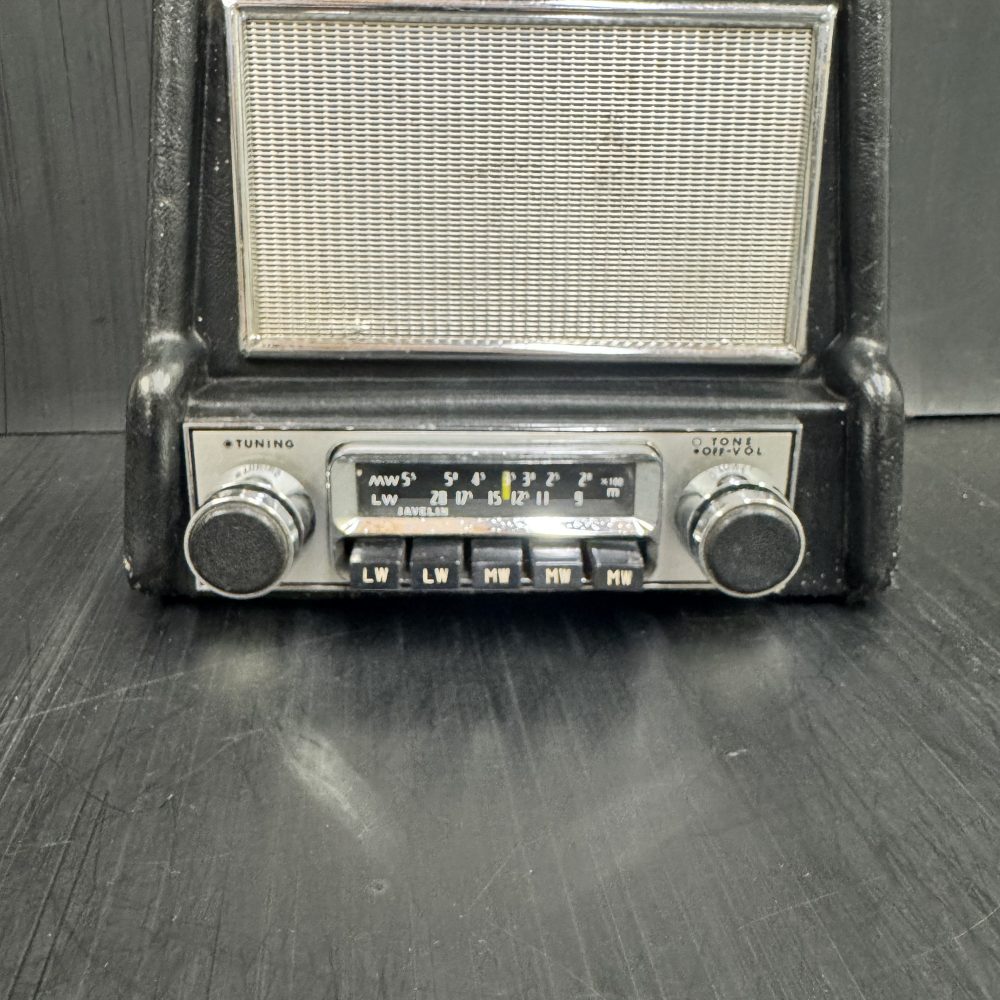 Old Classic Vintage 60s Javelin 6011 Radio 6v / 12v positive / negative earth