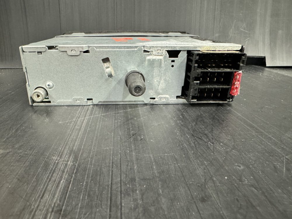Old Classic Peugeot Car Radio Cassette Player With Code 22rc200 - Image 5